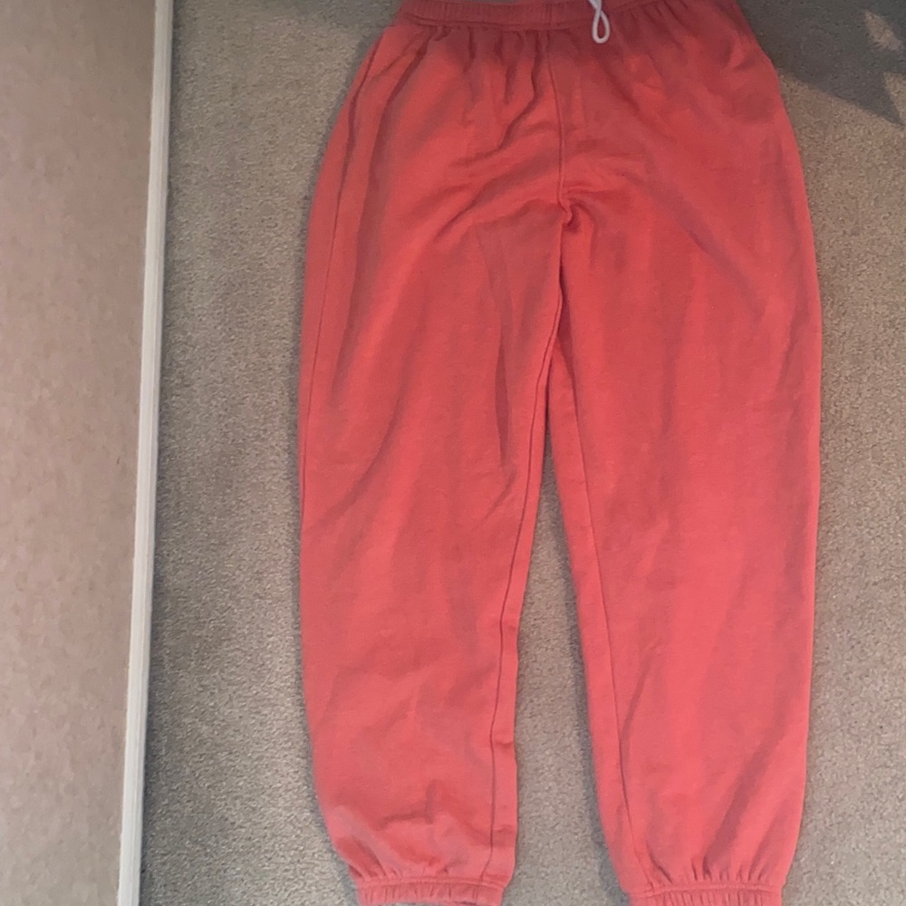 The lounge life jogger women’s medium